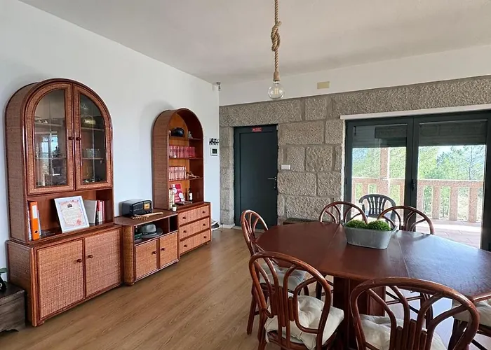 Refugio Da Serra - House פורנוס דה אלגודרס